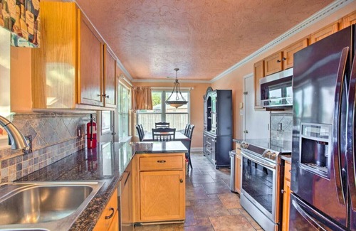 Little Elm House | Elegant Home with Pool|Gym|0.4miles to lake
