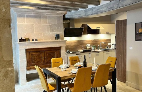 Montsoreau House | Elegant house in one of "France's most beautiful villages"