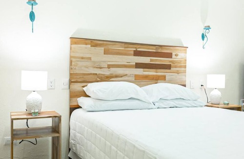 Flores Apartment | Elegant House The Heart Of Flores