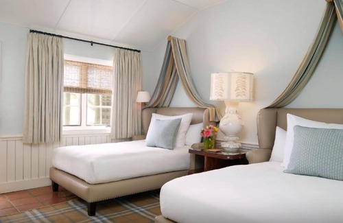 Lake Austin Village Hotel | Elegant Lakefront Stay: Yoga, Hydro Biking & Gourmet Dining