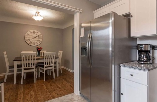 Royal Oak House | Elegant Large Home with Modern Amenities for 8 in N. Royal Oak near Birmingham!