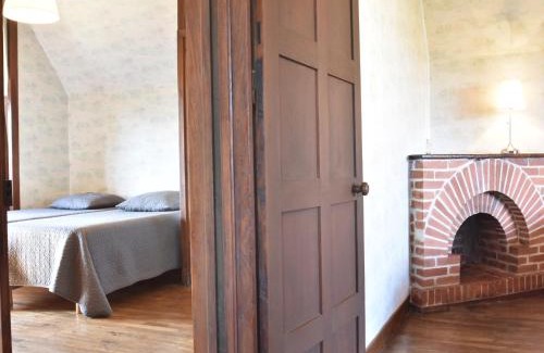 Pays-de-Belves House | Elegant Mansion Stay in Belvès