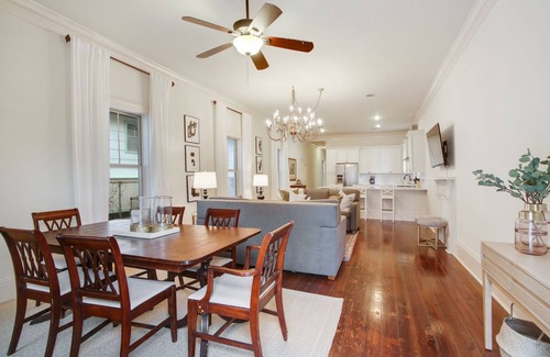 Mid-City District House | Elegant Mid-city gem near City Park & Streetcar. Walk to Voodoo & Jazz Fest