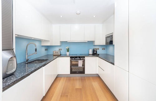 Canary Wharf Apartment | Elegant, Modern 3BR Flat in Prime Canary Wharf