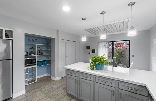 Tempe Condo | Elegant Modern/Contemporary Condo