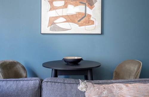 Mount Vernon Triangle Apartment | Elegant Mount Vernon 1BR w/ Gym + 2 Pools near Chinatown, by Blueground