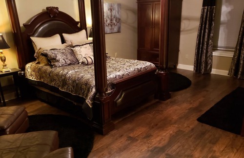 Memorial Northwest Apartment | Elegant Private 1BR Suite in Quiet Upscale Neighborhood