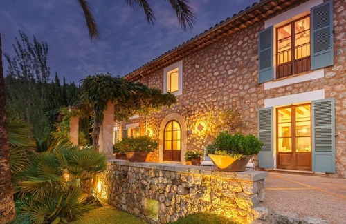 Deia Villa | Elegant & refined Mallorcan style house with impressive views of Deia