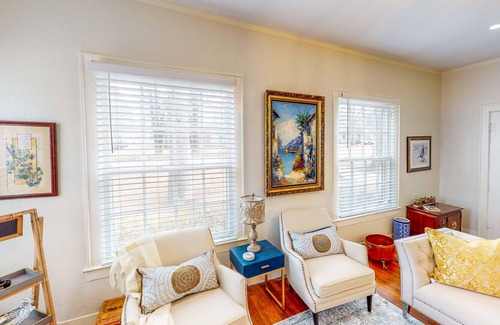 Texarkana House | Elegant & remodeled home in historic neighborhood