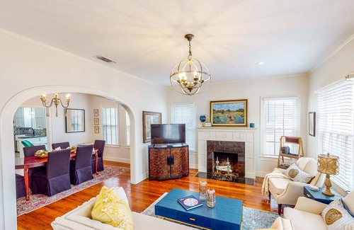 Texarkana House | Elegant & remodeled home in historic neighborhood