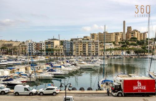Ta' Xbiex Apartment | Elegant, spacious LUX home with Mesmerising Views by 360 Estates
