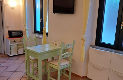 La Maddalena House | elegant studio apartment in the historic center.