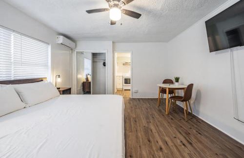 St. Petersburg - Clearwater Apartment | Elegant Studio Apartment in Downtown St Pete - Great Community Events!