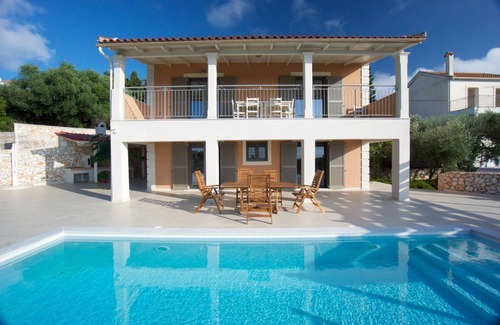 Antipata Villa | Elegant & Stylish Villa with Self-Contained Studio, A/C, Private Pool & Sea View - 4km to Fiscardo!