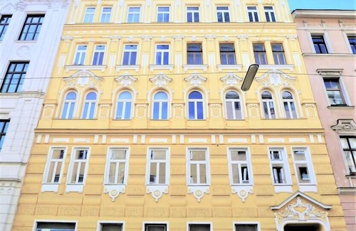 Leopoldstadt Apartment | Elegant Suite Augarten