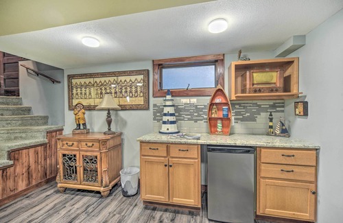 Superior House | Elegant Superior Getaway < 2 Mi to Downtown!