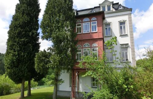 Grunhainichen Villa | Elegant Villa in Borstendorf