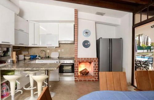 Verdizela Villa | Elegant Villa in Corroios with Private Pool