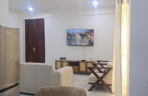 Zanzibar Town Apartment | Elegant Zanzibar Apartment with City View