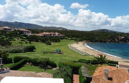 Capo Ferro Apartment | Elegante Appartamento vista mare I Delfini di Cala del Faro Porto Cervo Cala Granu
