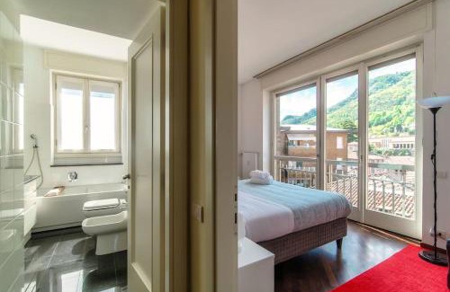 Como Apartment | Elegante casa con Garage AC WiFi balcony