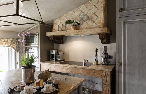Massa Apartment | Eleganza e Relax Sulle Colline Toscane Vicino Alla Principali Mete Turistiche !