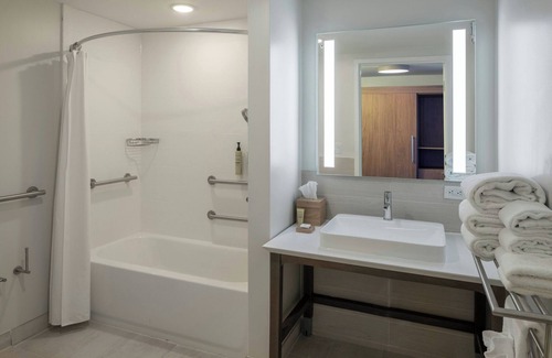 Indianapolis Hotel | Element Indianapolis Carmel