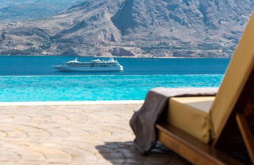 Akrotiri Villa | Elements Villa