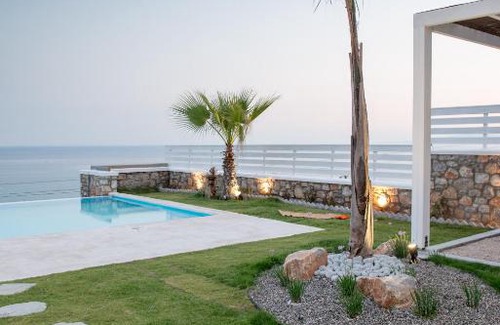 Prassonissi Villa | Elements Villas