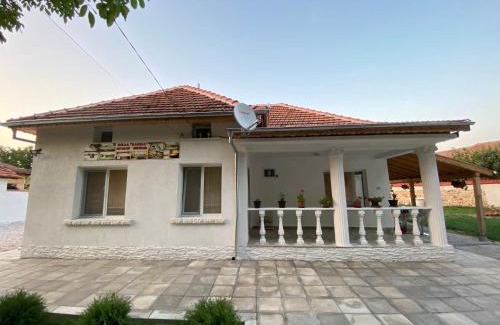 Krushuna Villa | Elena