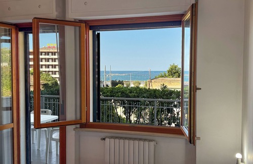 Lido Riccio Apartment | Elena's Home - Two Bedroom Apartment, Sleeps 4