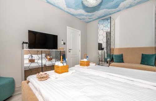 Plovdiv Center Apartment | ElenartLux - Baby Cot - Pets Allowed - Free Parking & Fast Wi-Fi
