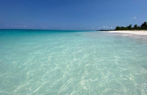 North Palmetto Point House | Eleuthera Retreat - Private Villa & Cottages on pink sand beachfront