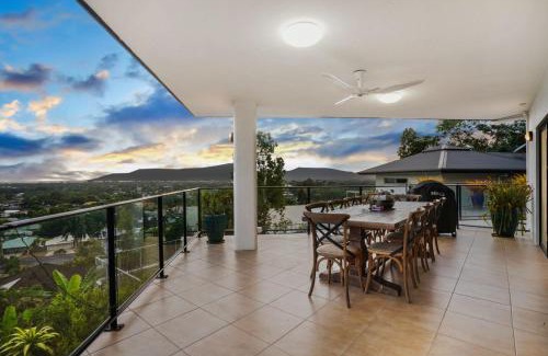 Mooroobool House | Elevate Your Stay at Cloud Nine