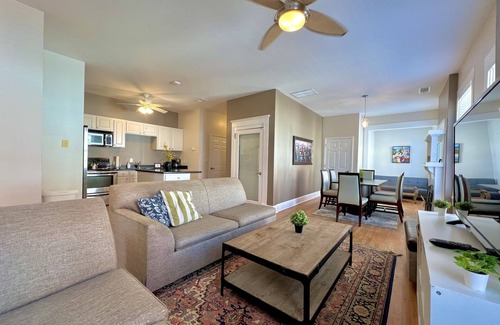 Mechanicsville Condo | ⌂ Elevated 2bed 1.5 Bath in a Historic 1913 Building ⌂