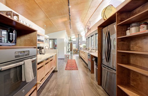 Norman House | Elevated Stay at White Owl Creek