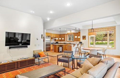 Big Sky House | Elevation 6000 Condo Unit 99-1
