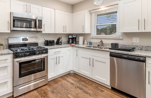 Elgin House | Elgin FHS Rental- Jay St