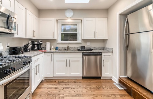 Elgin House | Elgin Rental- Jay Stn