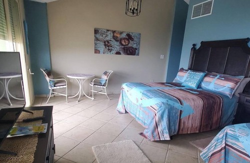 Culebra Pueblo Apartment | Eli-Mar Bay View Studio