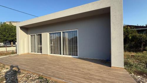 Rogkia House | Elias house