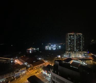 Downtown Kota Kinabalu Apartment | Elijahs Homestay Kota Kinabalu