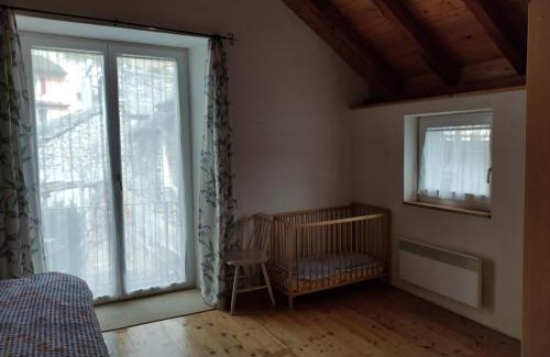 Aurigeno House | Eline sotto ai piazz 12 Casa Elin