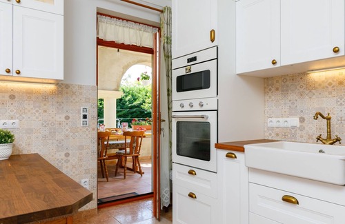 Balatonoszod House | Elisabeta Grande by Interhome