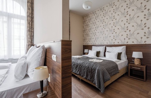 Nepszinhaz negyed Hotel | Elit Boutique Rooms-Best Location by BQA