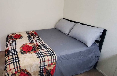 Pontiac Condo | Elite Furnished Bedroom