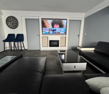Pomerols Apartment | Elite luxury moments