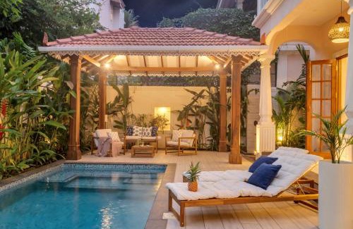 Arpora Villa | ELIVAAS 4 BHK with Pvt pool & Bar - PinkSky