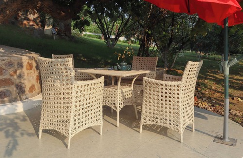 Gurugram Villa | ELIVAAS 5-BHK with Luxe Mudhouses, Tents, Pond & Pvt Pool | Kaimalgarh Farmstay