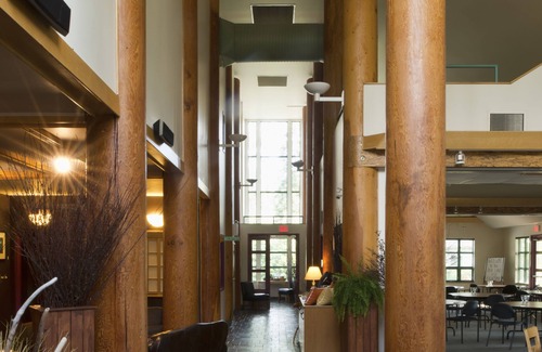 Timiskaming District Hotel | Elk Lake Eco Centre